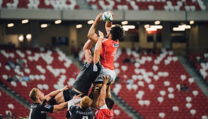 kaiyun xiazai-NBA常规赛焦点战，东契奇砍三双率独行侠逆转胜，东契奇nba得分容易