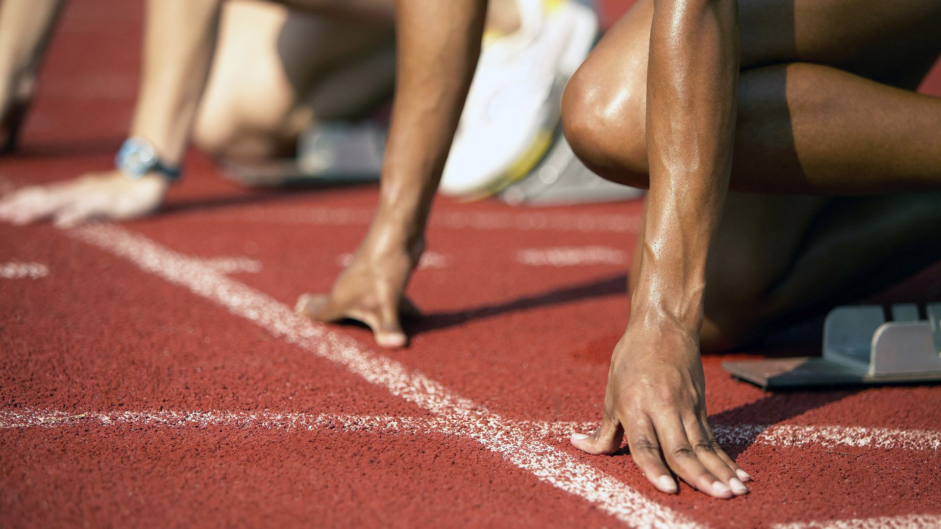 女足比赛选手赛场表现稳定，球迷欣喜观望，女足队员介绍