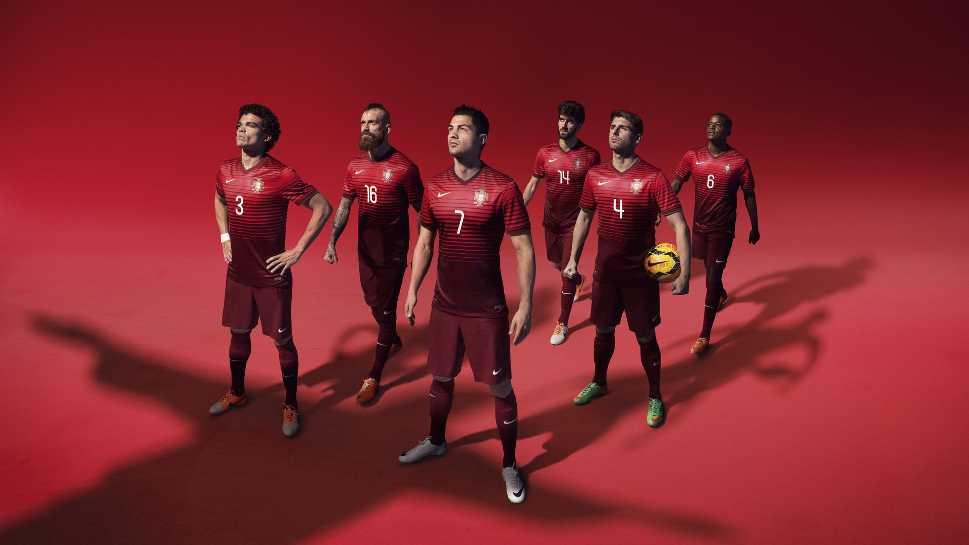 柏林赫塔在比赛中控球优势明显，轻松击败对手，柏林赫塔球迷